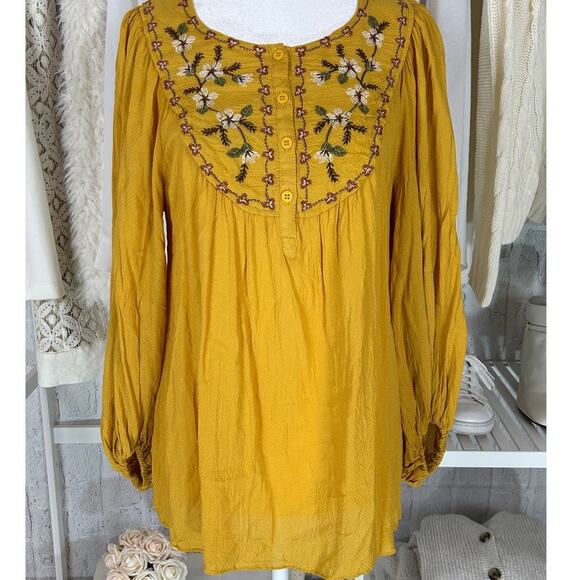 Max Studio Tops - Max Studio Women's Size M Golden Yellow Embroidered Lightweight Blouse #0288